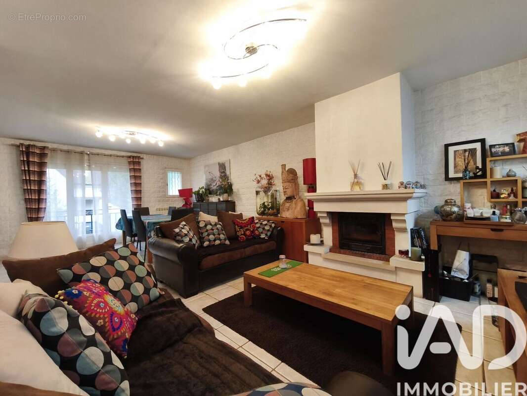 Photo 4 - Maison à VILLEMOMBLE