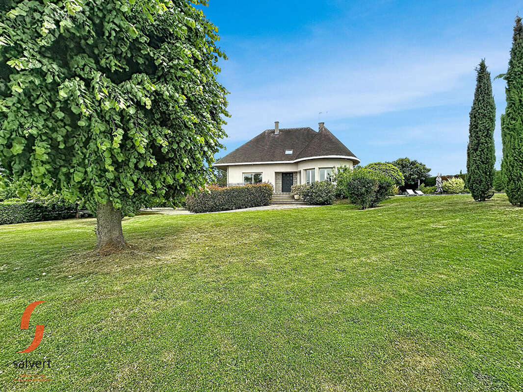 Maison à SAINT-VICTOR