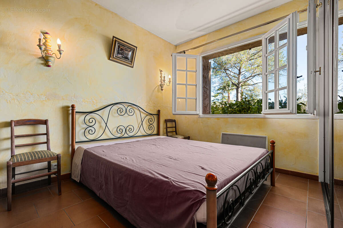 Maison à MOUGINS