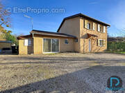 Maison à GENOUILLEUX