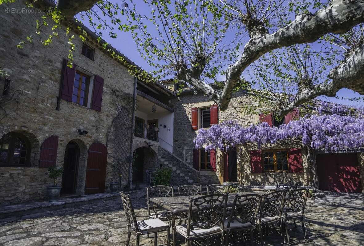 Maison à SAINT-MARTIN-D'ARDECHE
