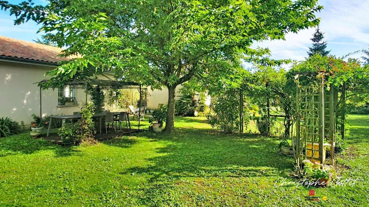 Maison à VALDIVIENNE