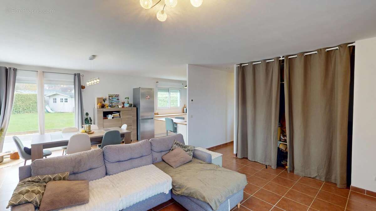 Maison à GUEUTTEVILLE-LES-GRES