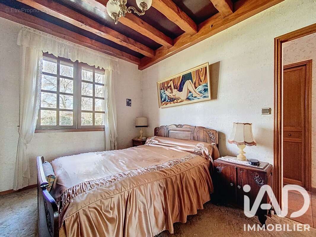 Maison 136 m² à Le Tuzan  - photo 5