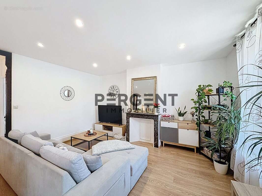 Appartement à CHARLEVILLE-MEZIERES