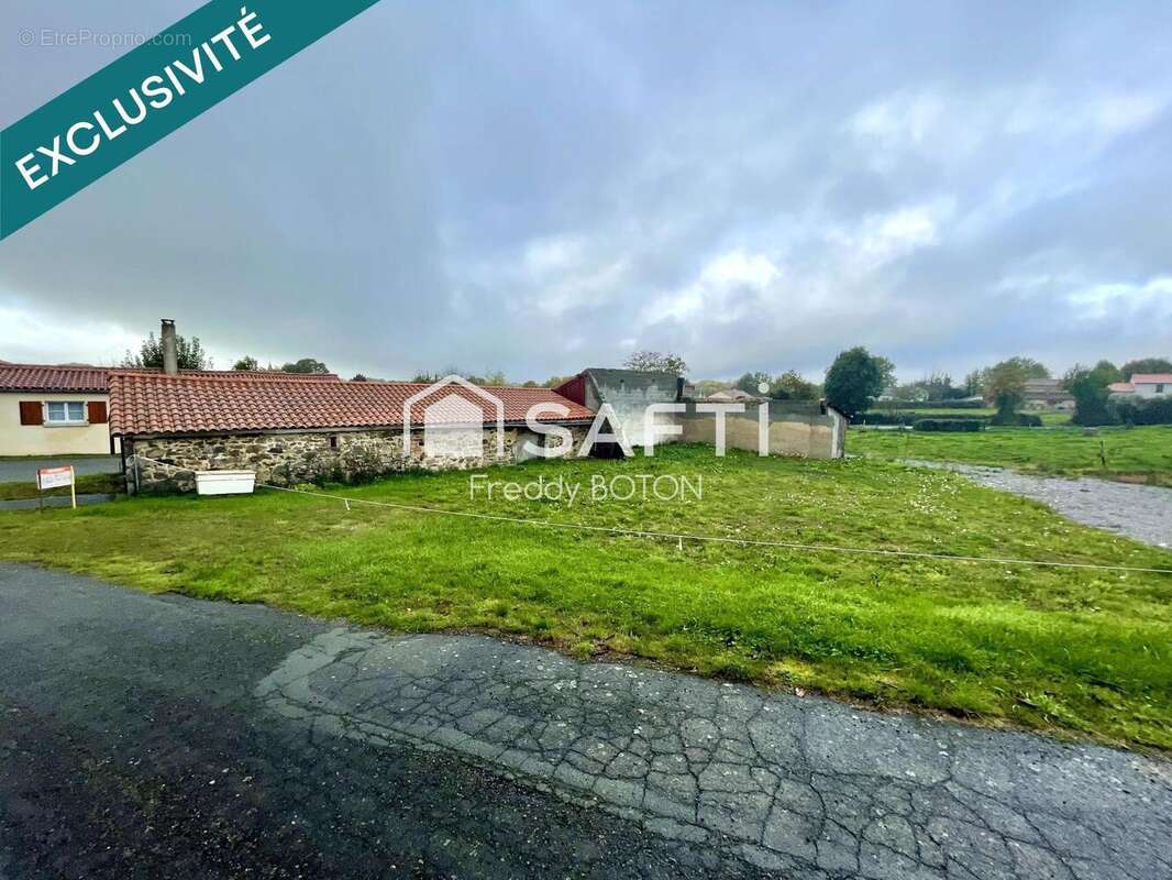 Photo 4 - Terrain à LA FORET-SUR-SEVRE