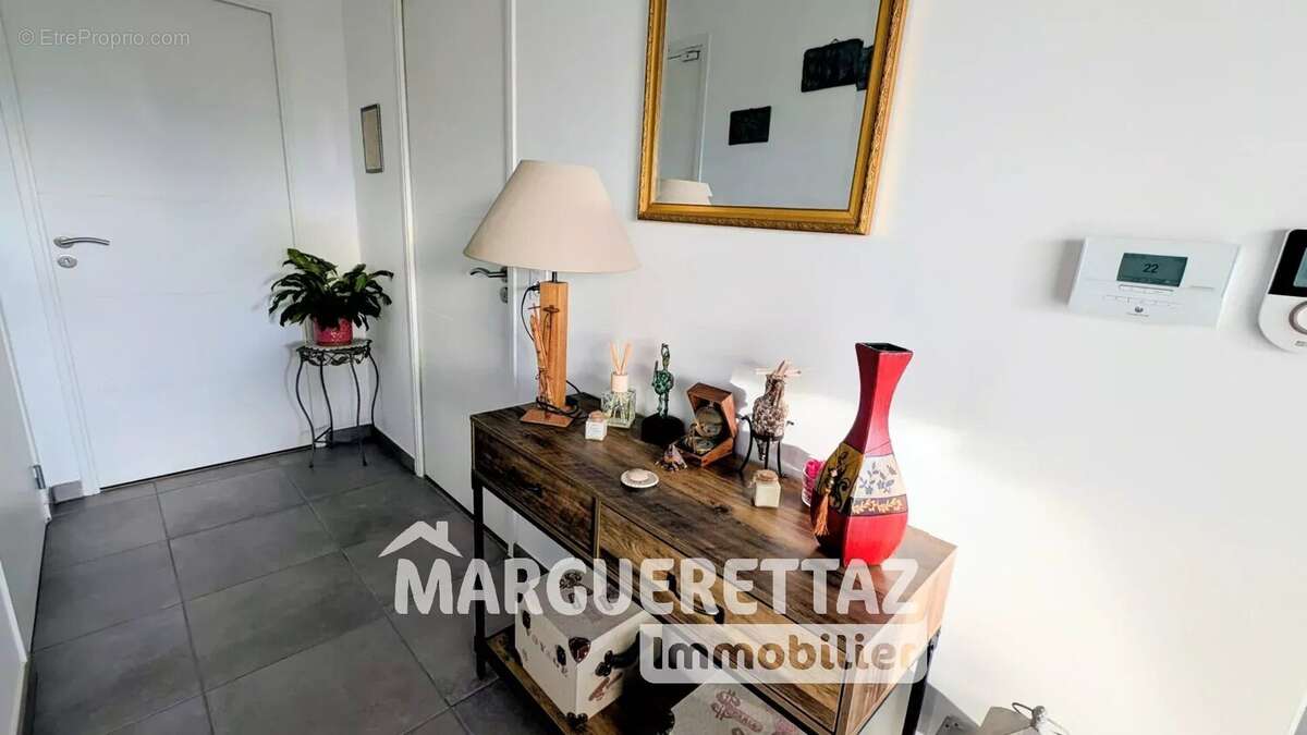 Appartement à CONTAMINE-SUR-ARVE