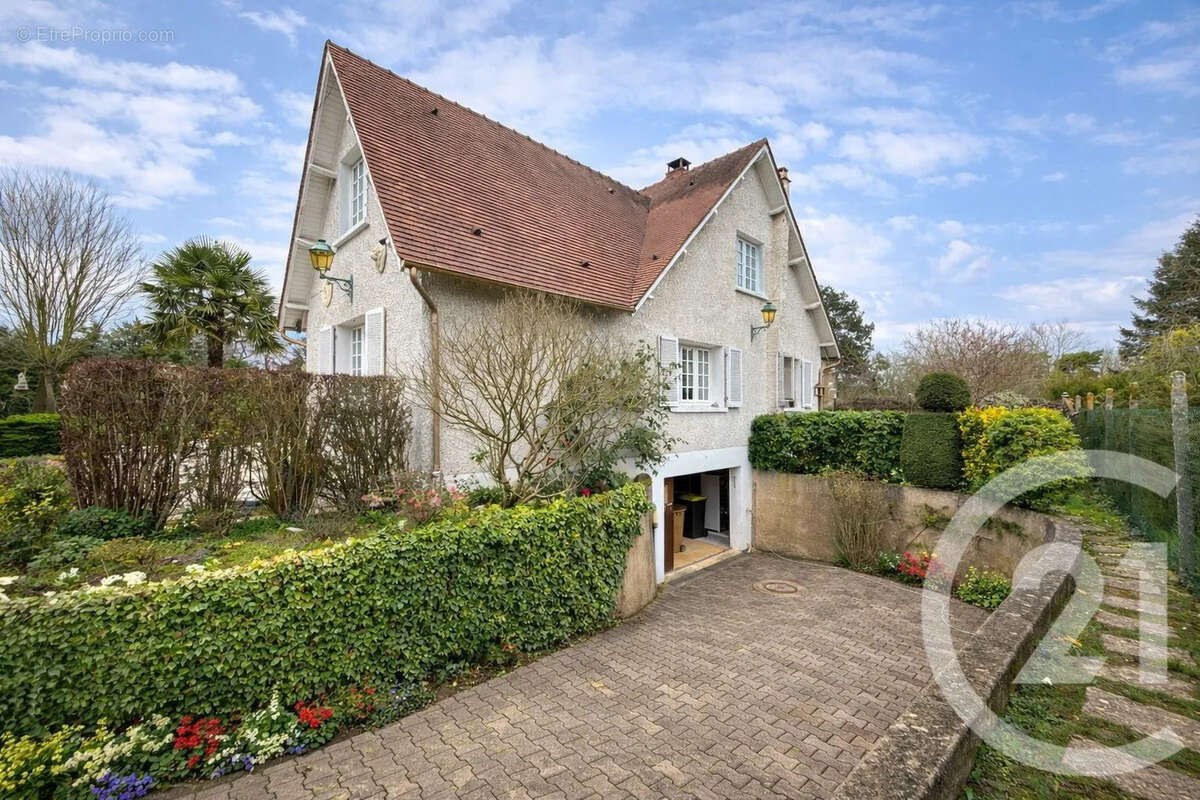 Maison à SOREL-MOUSSEL