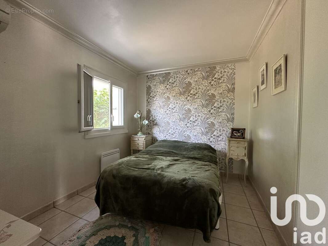 Maison 210 m² à Pradines  - photo 8