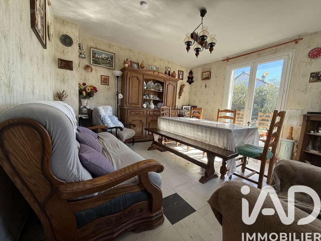 Photo 5 - Maison à TRUYES