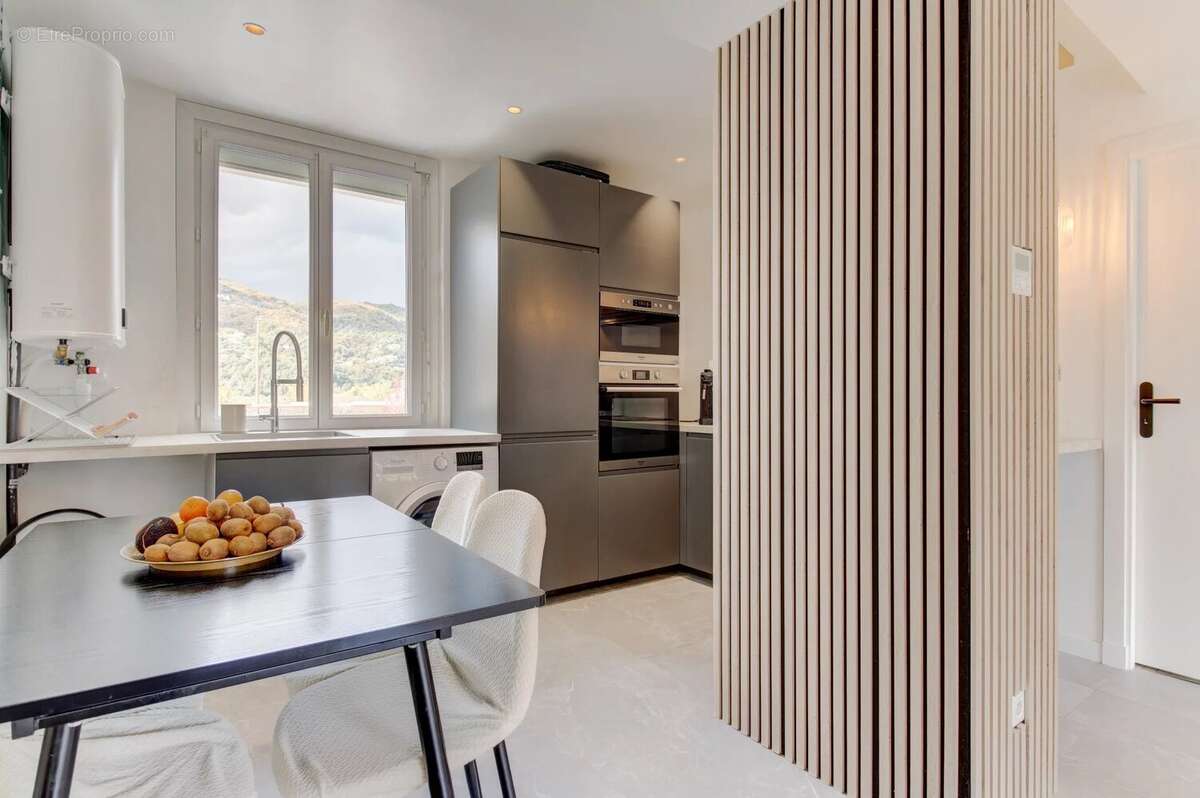 Appartement à SAINT-MARTIN-DU-VAR