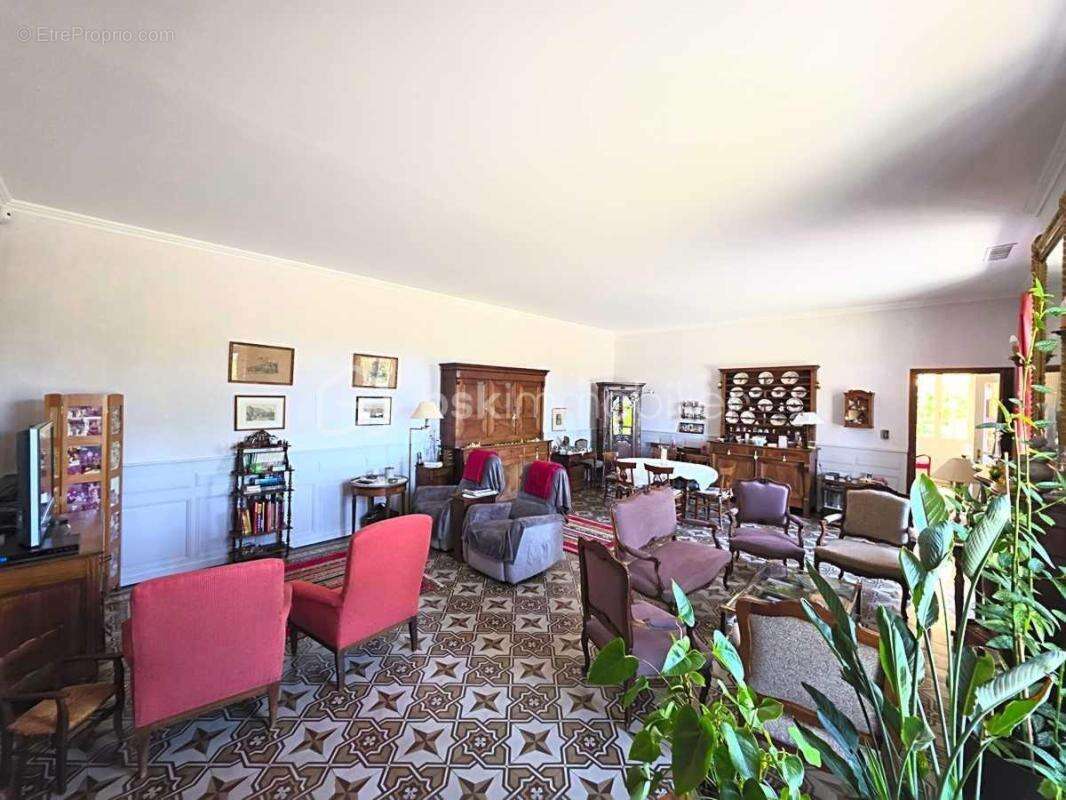 Exclusivite / montelimar / 387 m² / 7 chambres / piscine - photo 15