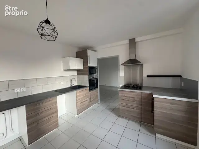 Immeuble/local commercial/appartement viriville - photo 3