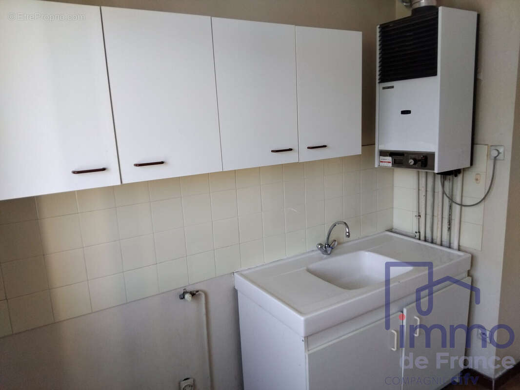 Appartement à BRIVES-CHARENSAC