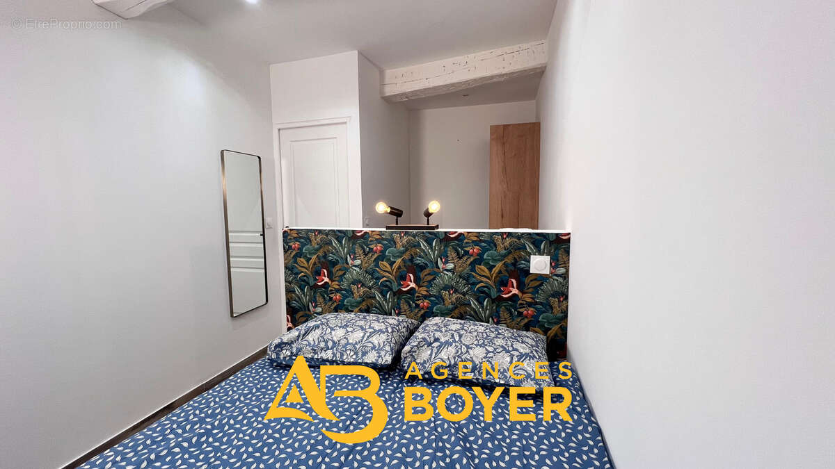 Appartement à SIGNES