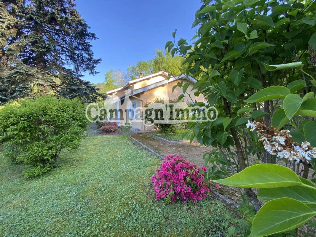 Maison à SAINT-CLEMENT-SUR-VALSONNE