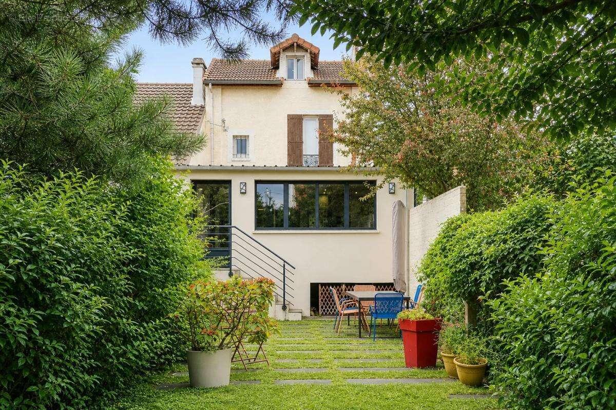 Maison rénovée à Houilles, 4 chambres - photo 2