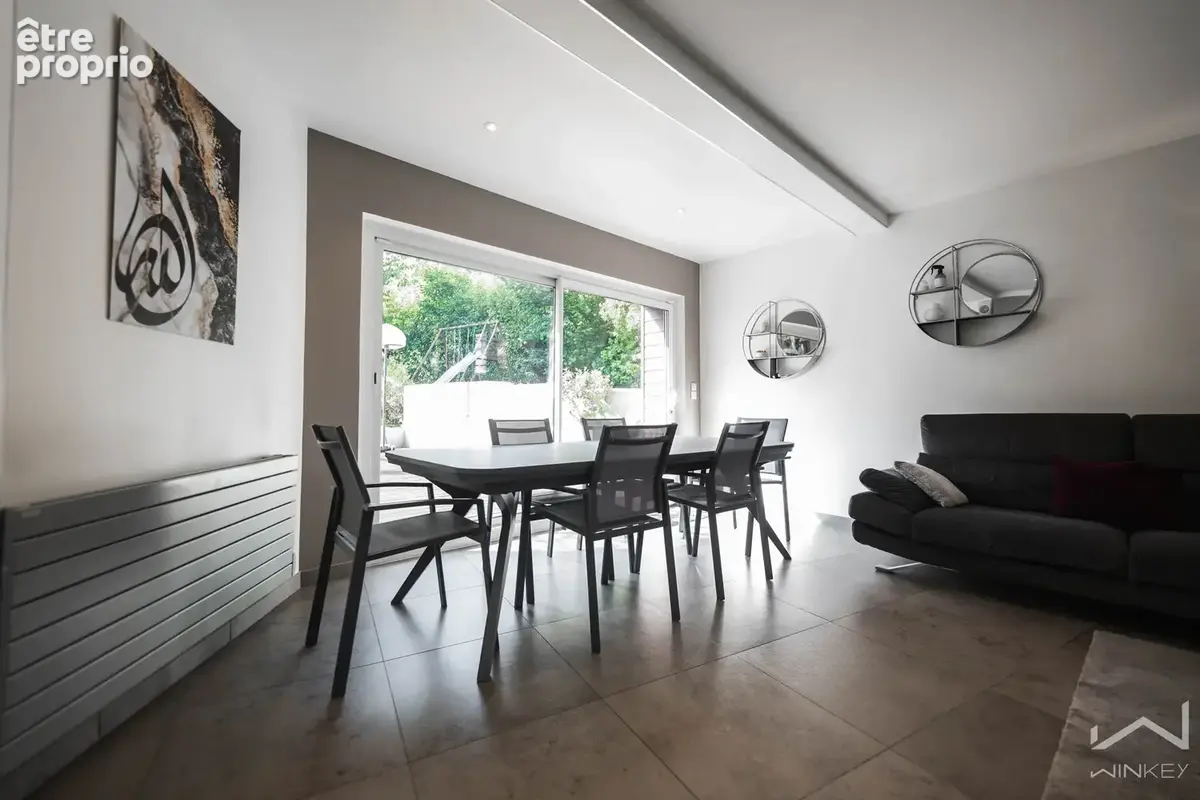 Maison de ville familiale avec dépendance aménagée, grand jardin et fort potentiel (terrain de 809m2) - photo 3
