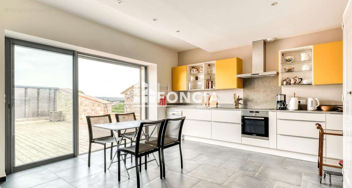 Maison de Maître de 320 m² + Maison rénovée de 120 m² louée – 440 m² habitables – Idéal grande famille ou chambres d'hôtes - photo 4