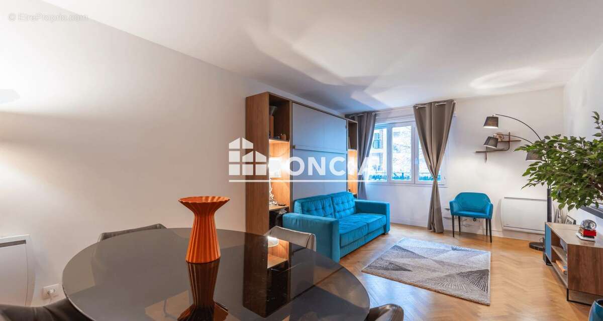 Appartement à MONTROUGE
