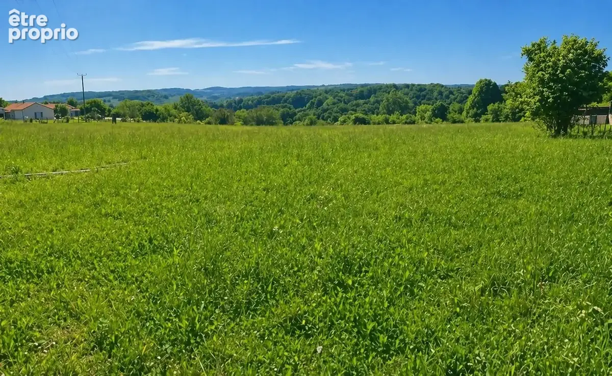 Terrain à SAINT-MARTIN-DE-RIBERAC