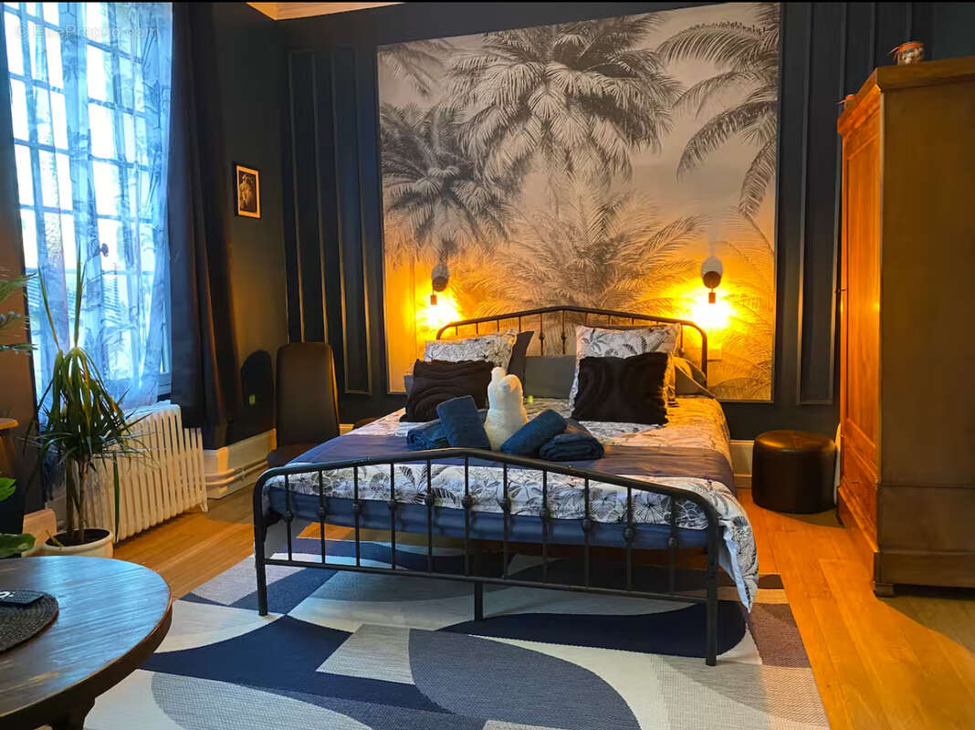 Maison à VARENNES-VAUZELLES