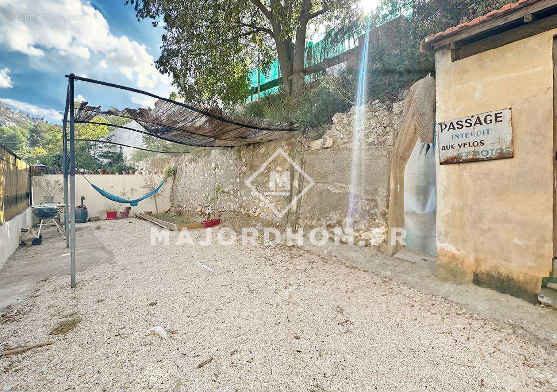 Appartement à MARSEILLE-10E