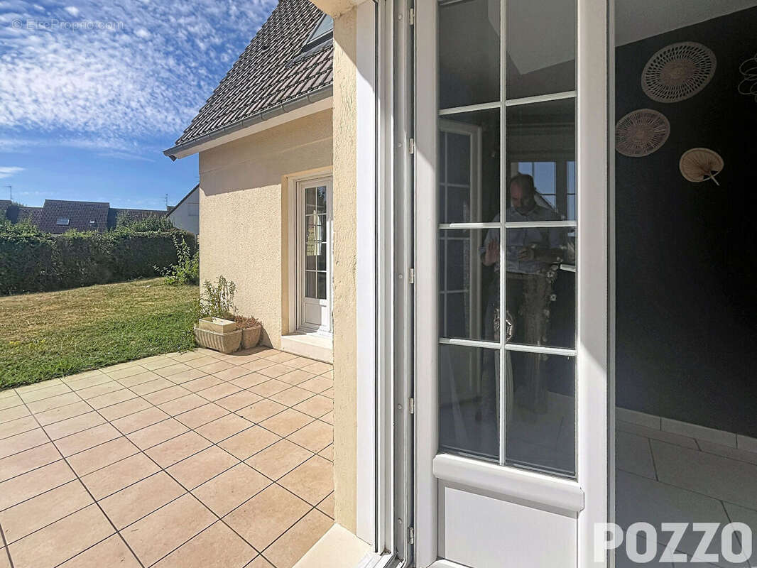 À vendre ! Belle maison familiale 5 chambres à Démouville - photo 4