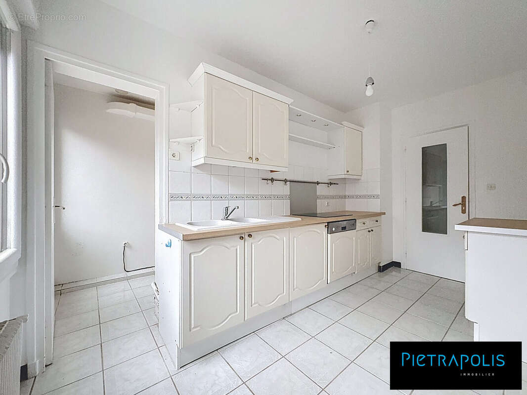 Appartement à TASSIN-LA-DEMI-LUNE