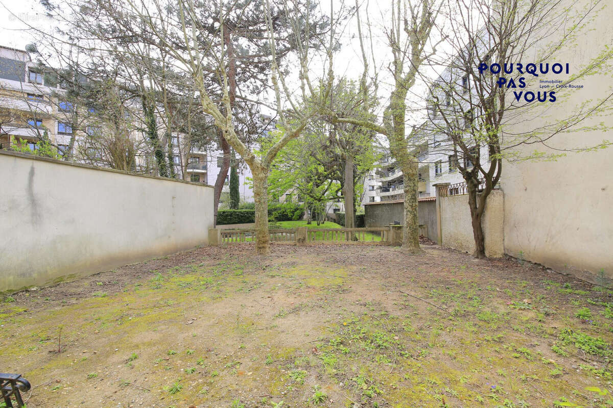 Appartement 120 m² à Lyon-4e  - photo 2