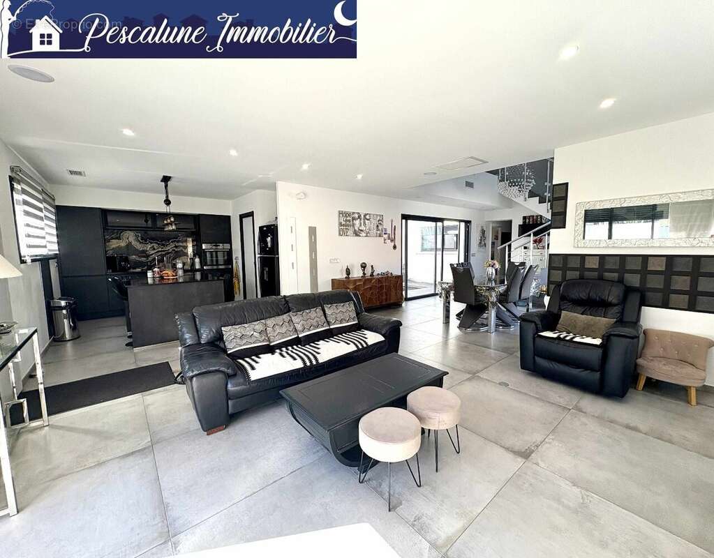 Maison à SAINT-SERIES