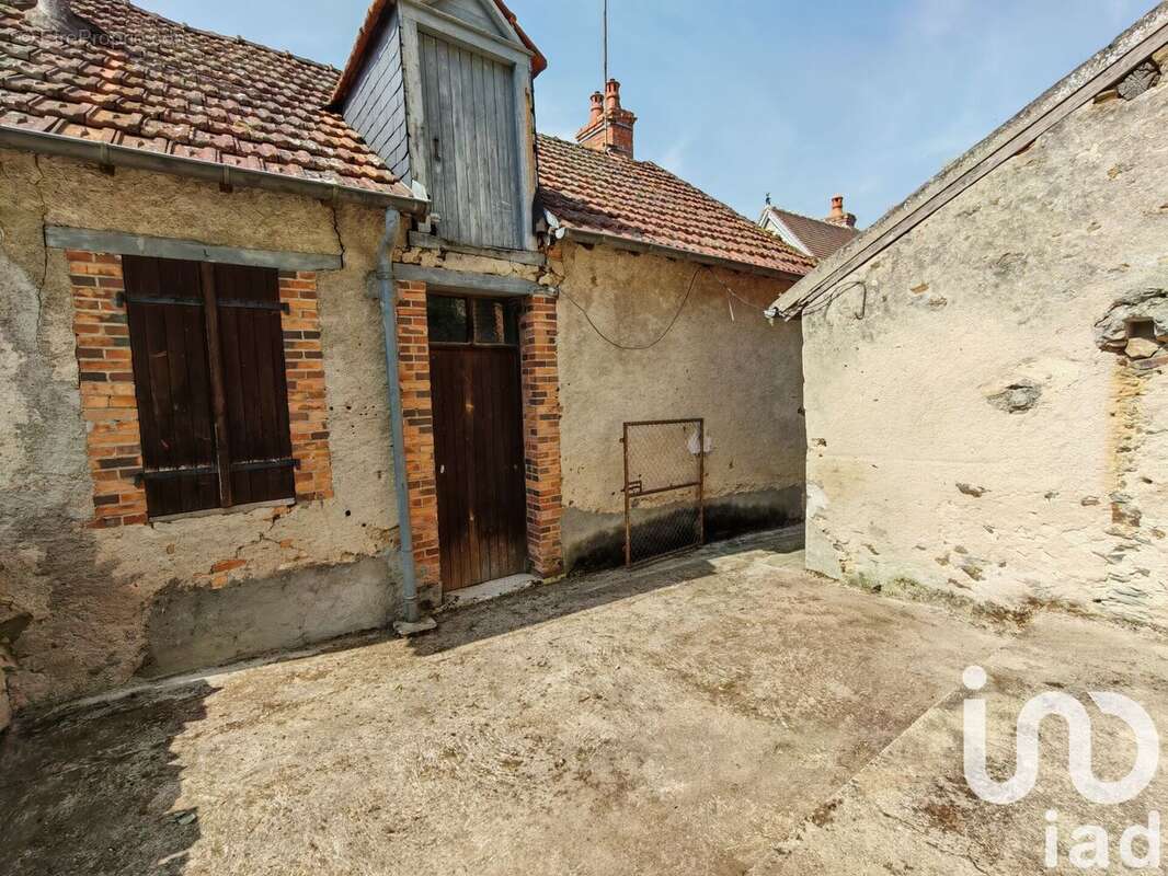 Maison 46 m² à Culan  - photo 9