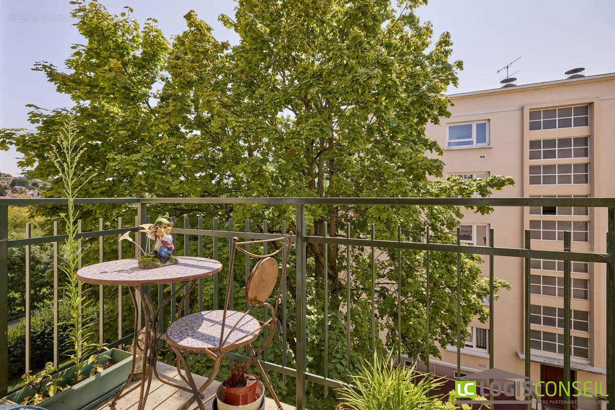 Appartement à BOURG-LA-REINE