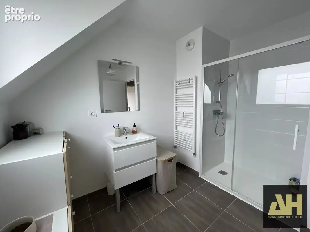 Exclusivite brest - bel appartement t3 avec grande terrasse et parking privé couvert - résidence récente de standing - ascenseur - photo 5