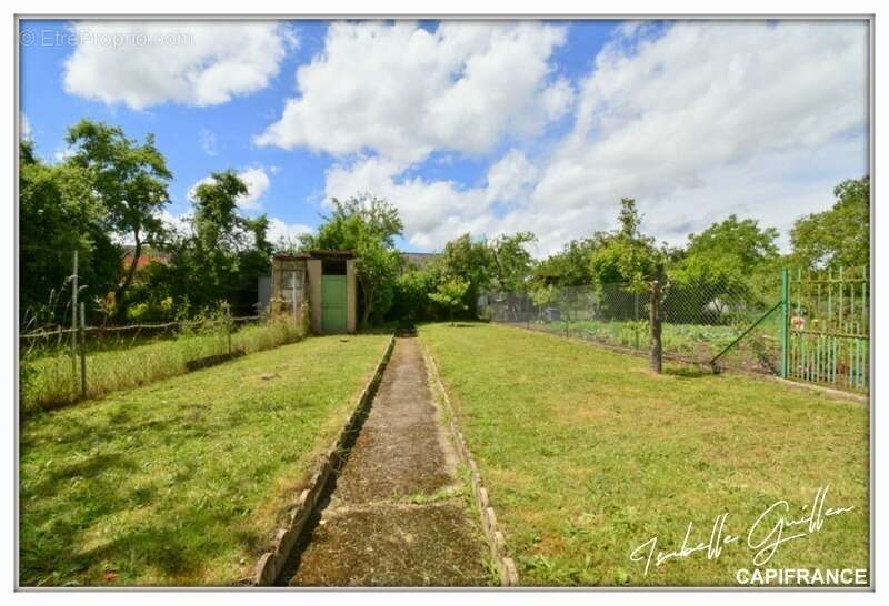 Maison à LE CHATELET