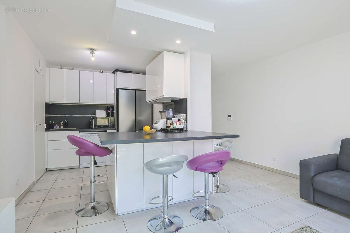 Appartement à LA CRAU