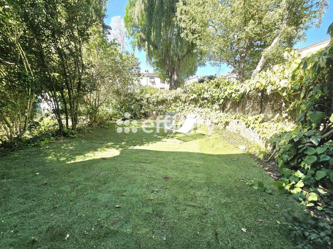 Maison à LA QUEUE-EN-BRIE