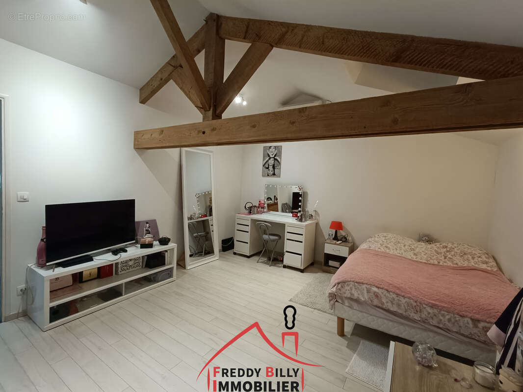 Maison à EPIEDS