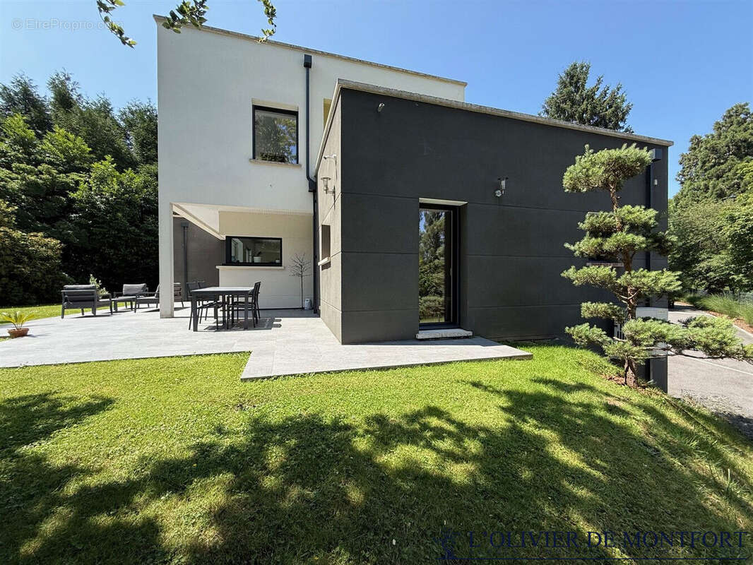 Maison à MONTFORT-L'AMAURY