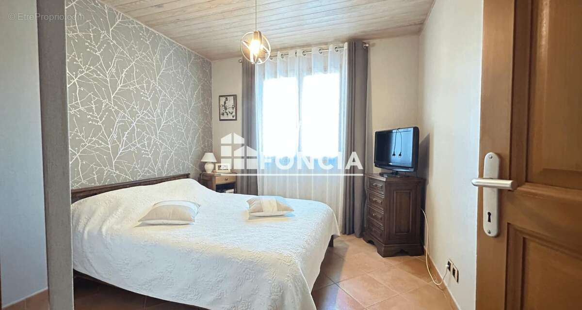 Maison à LA CHAPELLE-BLANCHE