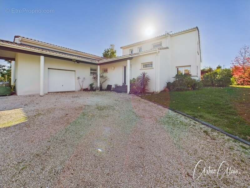 Maison à QUINT-FONSEGRIVES