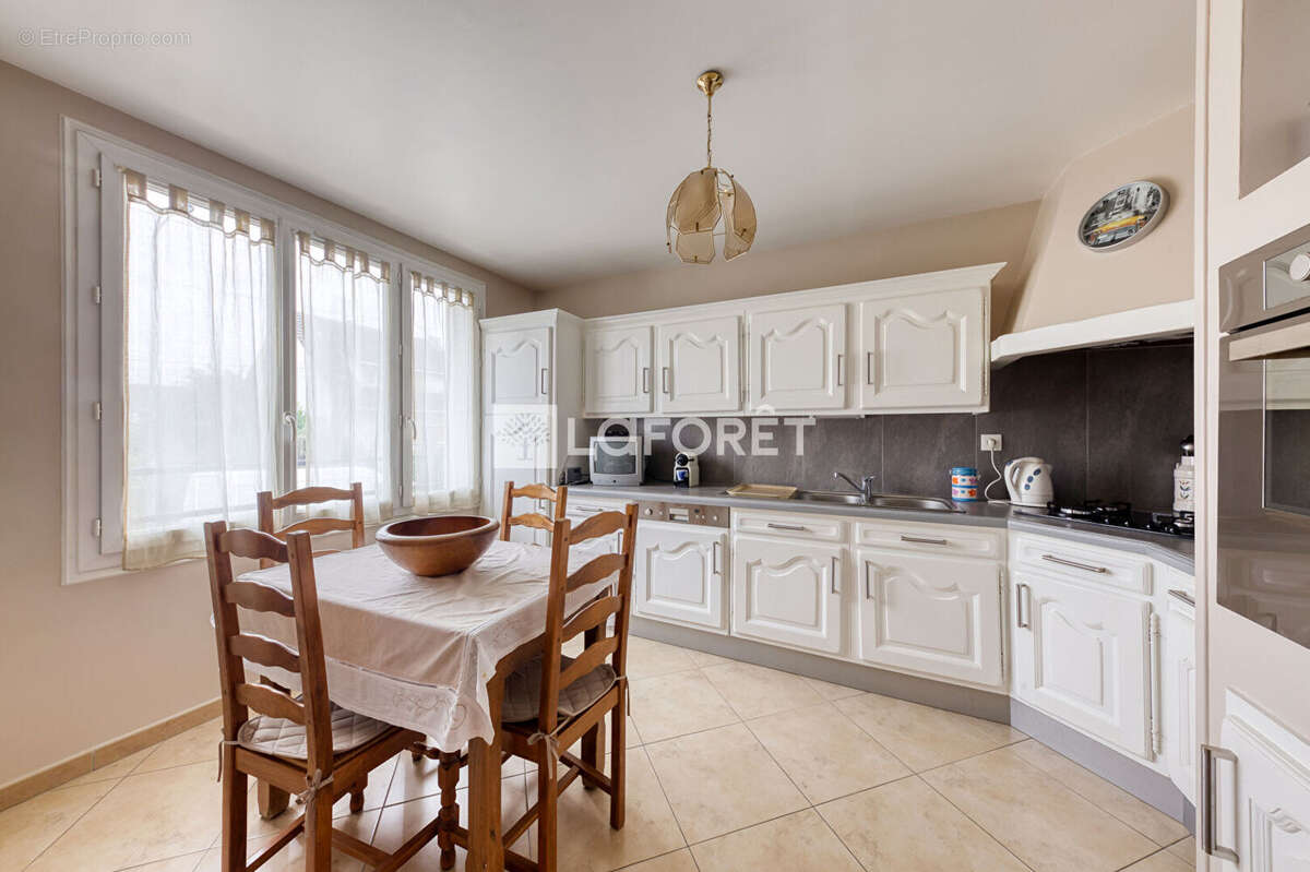 Maison à PONTAULT-COMBAULT