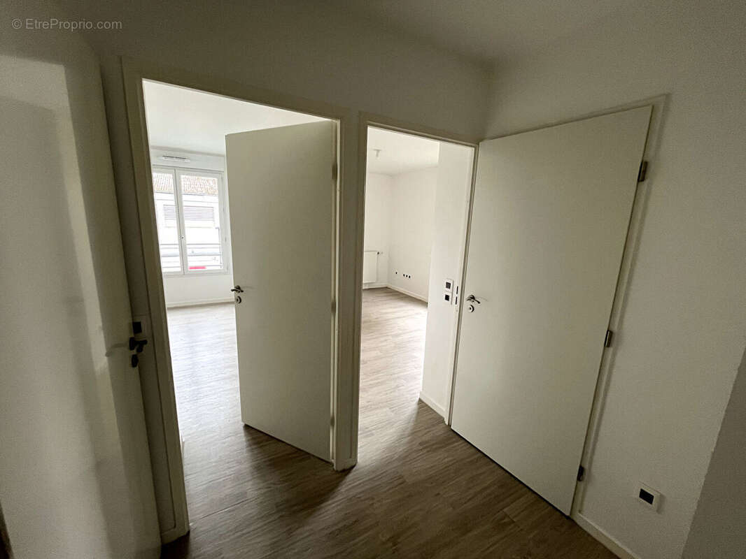 Appartement à HARDRICOURT