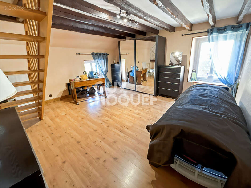 Maison à LA HOUSSAYE-EN-BRIE