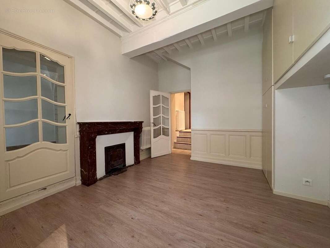 Appartement à VILLENEUVE-LES-AVIGNON