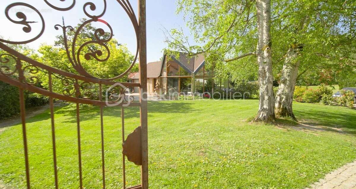 Maison à MARINES