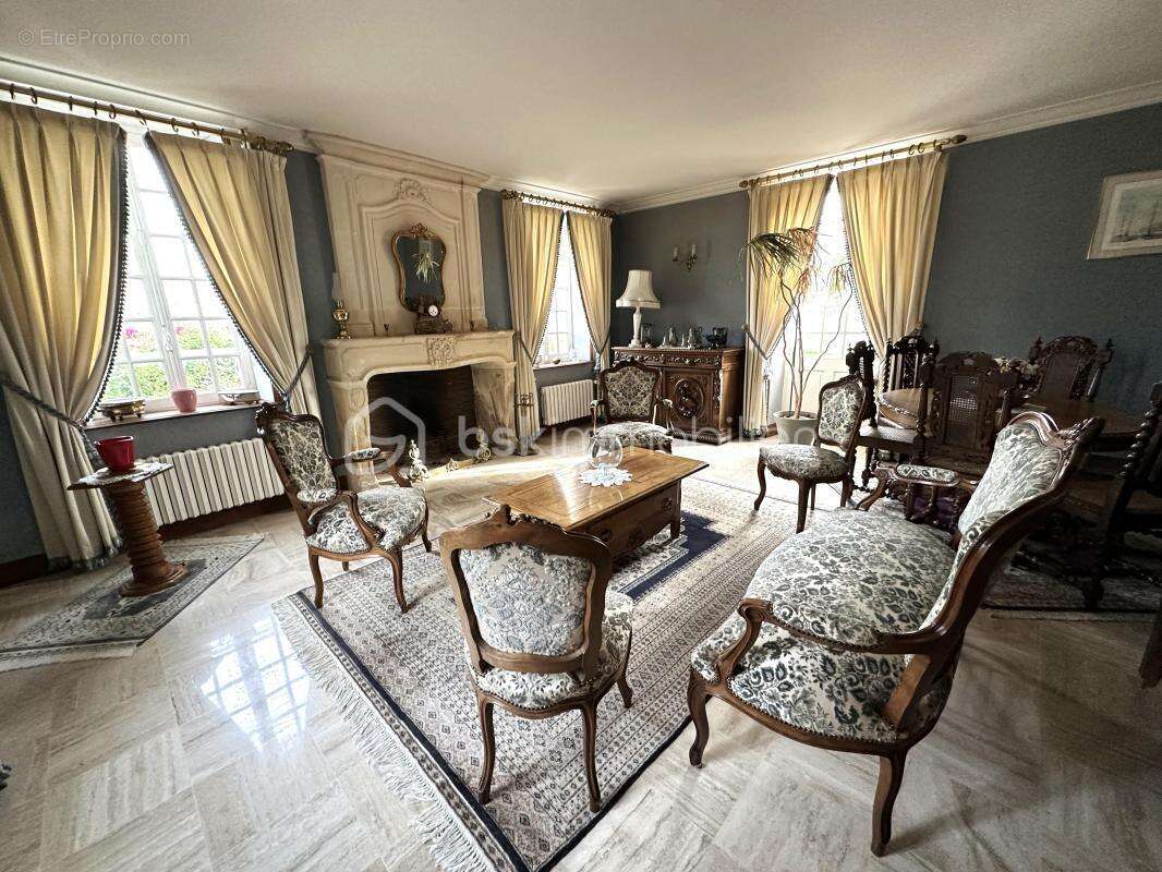 Maison à THAON