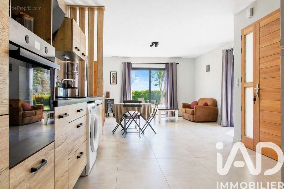 Maison 87 m² à Mirabel  - photo 4