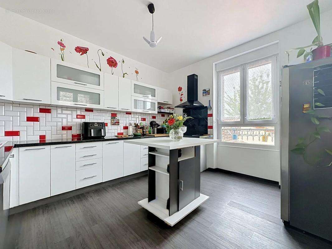 Maison de 8 pièces de 144 m² à Gisors - photo 6