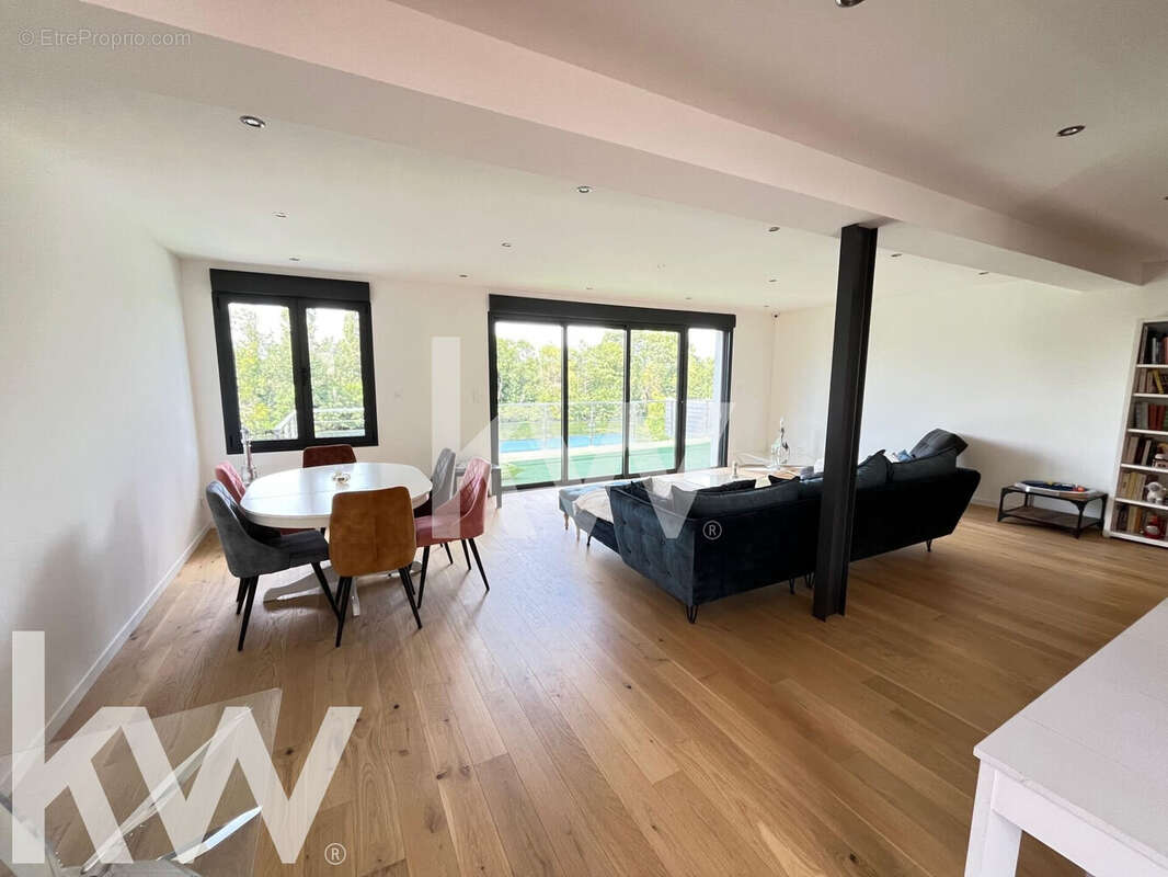 Appartement 153 m² à Saint-Hilaire-Saint-Mesmin  - photo 5